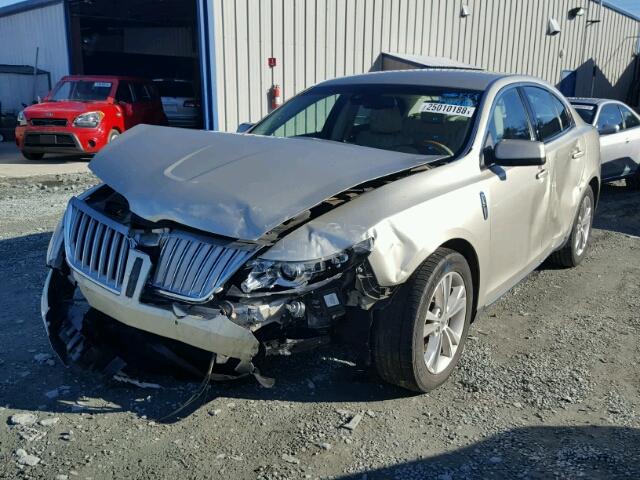 1LNHL9DR4BG606138 - 2011 LINCOLN MKS GOLD photo 2