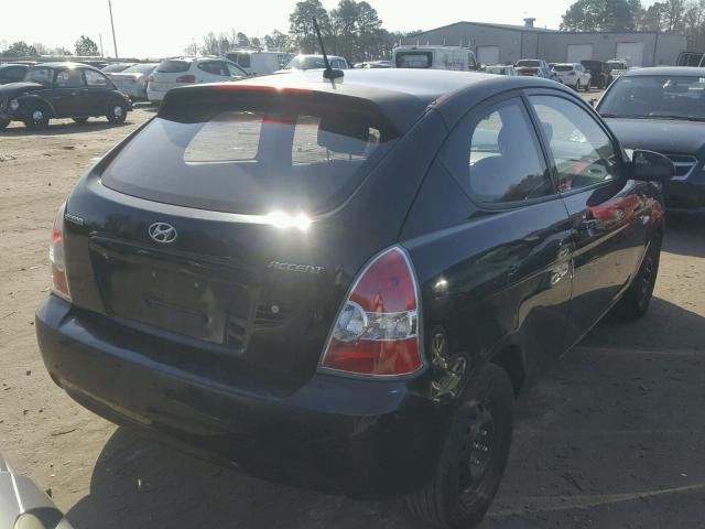 KMHCM36C69U124523 - 2009 HYUNDAI ACCENT GS BLACK photo 4