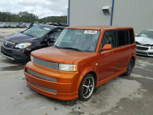 JTLKT324540159270 - 2004 TOYOTA SCION XB ORANGE photo 2