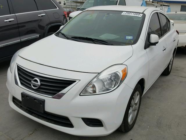 3N1CN7AP0EL800670 - 2014 NISSAN VERSA S WHITE photo 2