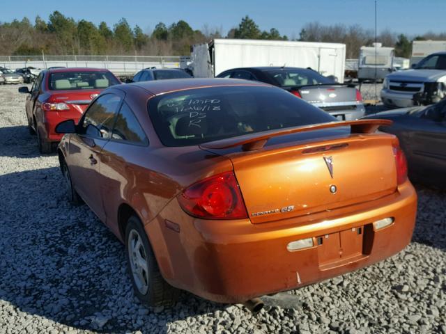 1G2AL15F377237537 - 2007 PONTIAC G5 ORANGE photo 3