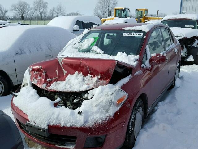 3N1BC11E39L446663 - 2009 NISSAN VERSA S RED photo 2