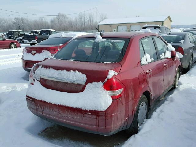 3N1BC11E39L446663 - 2009 NISSAN VERSA S RED photo 4