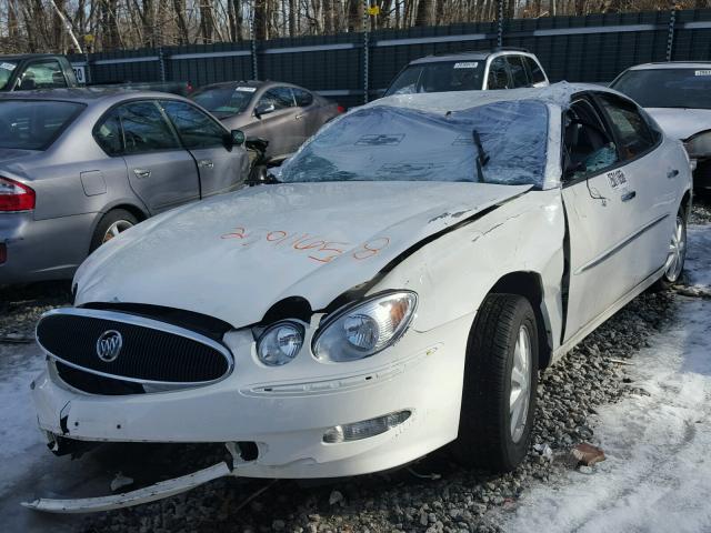 2G4WD582161110260 - 2006 BUICK LACROSSE C WHITE photo 2