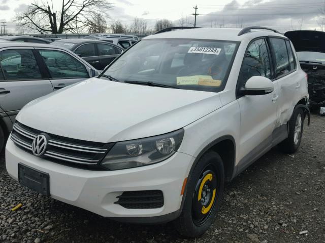 WVGAV7AX6HK030514 - 2017 VOLKSWAGEN TIGUAN S WHITE photo 2