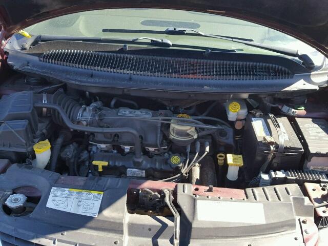 2C4GP44L03R192567 - 2003 CHRYSLER TOWN & COU MAROON photo 7