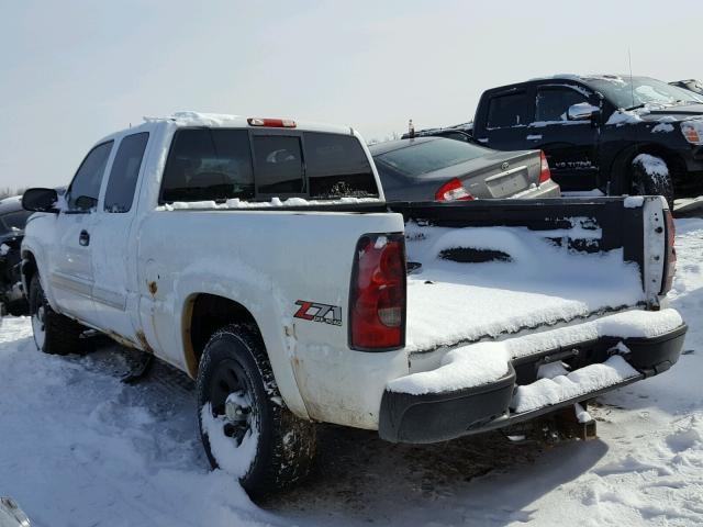 1GCEK19BX5E162853 - 2005 CHEVROLET SILVERADO WHITE photo 3