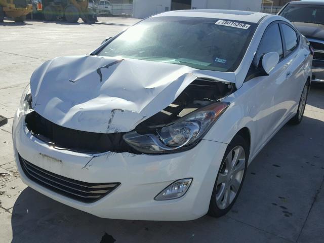 5NPDH4AE7CH124611 - 2012 HYUNDAI ELANTRA GL WHITE photo 2