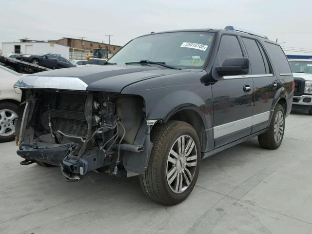 5LMFU27508LJ19097 - 2008 LINCOLN NAVIGATOR 黑色 照片 2