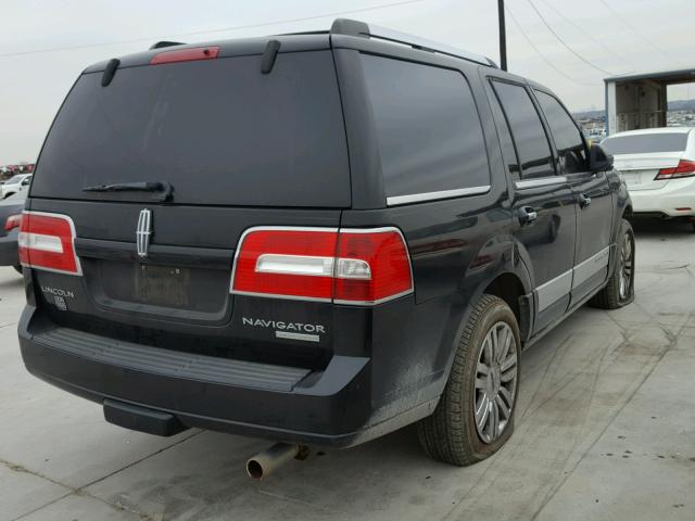 5LMFU27508LJ19097 - 2008 LINCOLN NAVIGATOR BLACK photo 4