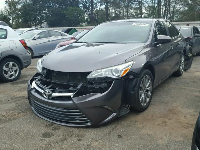 4T1BF1FK1FU950340 - 2015 TOYOTA CAMRY LE GRAY photo 2