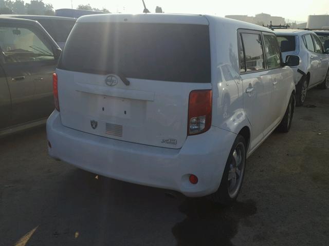 JTLZE4FE9B1126099 - 2011 TOYOTA SCION XB WHITE photo 4