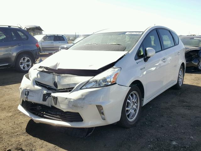 JTDZN3EU4E3322281 - 2014 TOYOTA PRIUS V WHITE photo 2