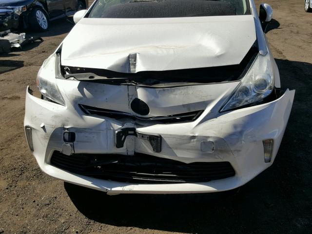 JTDZN3EU4E3322281 - 2014 TOYOTA PRIUS V WHITE photo 9