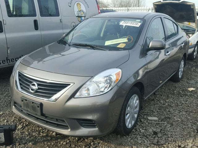 3N1CN7AP1EL830244 - 2014 NISSAN VERSA GRAY photo 2