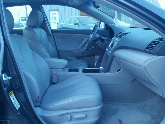 4T1BB46KX8U035437 - 2008 TOYOTA CAMRY HYBR GRAY photo 5