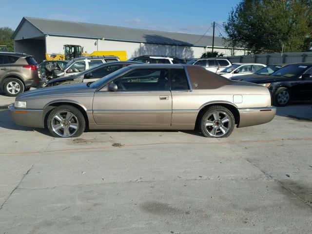 1G6EL12Y22B103906 - 2002 CADILLAC ELDORADO E BEIGE photo 9