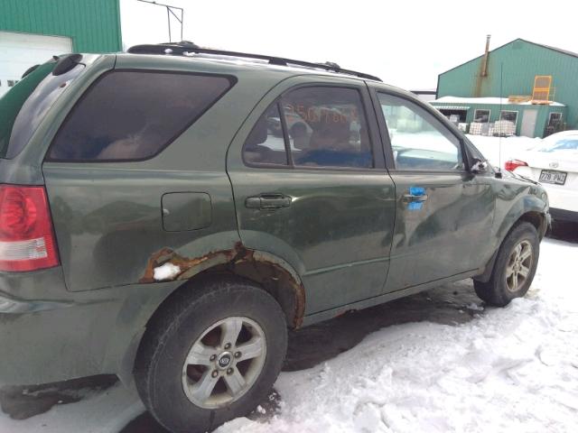 KNDJC733535120040 - 2003 KIA SORENTO EX GREEN photo 9