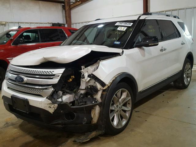 1FMHK7D88CGA55907 - 2012 FORD EXPLORER X WHITE photo 2