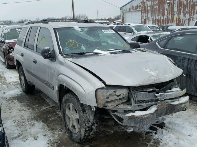 1GNDT13S442423242 - 2004 CHEVROLET TRAILBLAZE SILVER photo 1