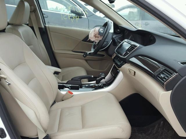 1HGCR2F95GA022621 - 2016 HONDA ACCORD EXL WHITE photo 5