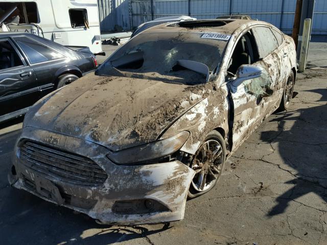 3FA6P0RU7GR282343 - 2016 FORD FUSION TIT WHITE photo 2