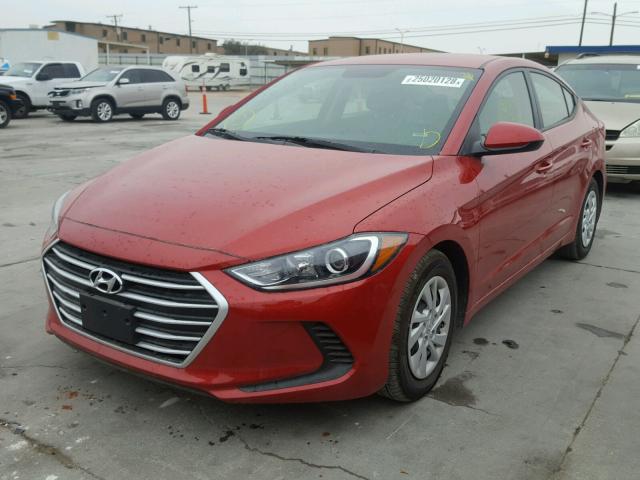 5NPD74LF1HH183587 - 2017 HYUNDAI ELANTRA SE RED photo 2