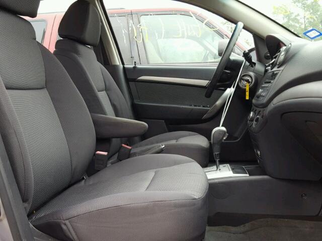 KL1TD56E29B628149 - 2009 CHEVROLET AVEO LS GRAY photo 5