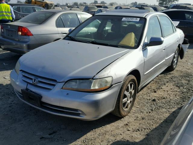 1HGCG66882A176317 - 2002 HONDA ACCORD EX SILVER photo 2