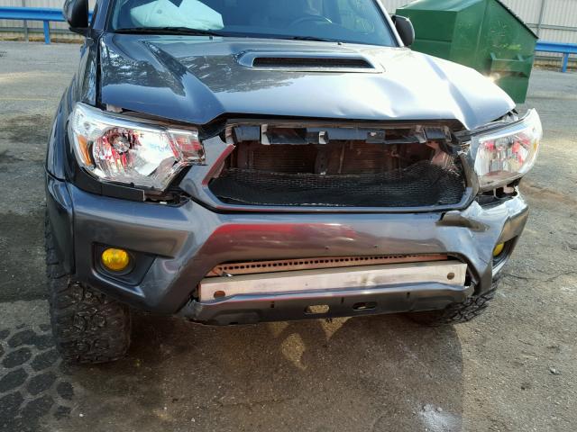 5TFLU4EN5FX128473 - 2015 TOYOTA TACOMA DOU GRAY photo 9