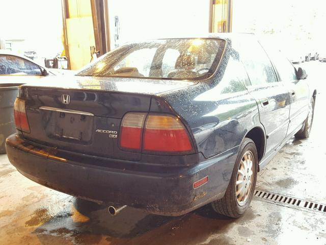 1HGCD5666VA071989 - 1997 HONDA ACCORD EX GREEN photo 4