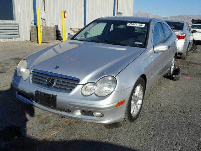 WDBRN47J92A336952 - 2002 MERCEDES-BENZ C 230K SPO SILVER photo 2