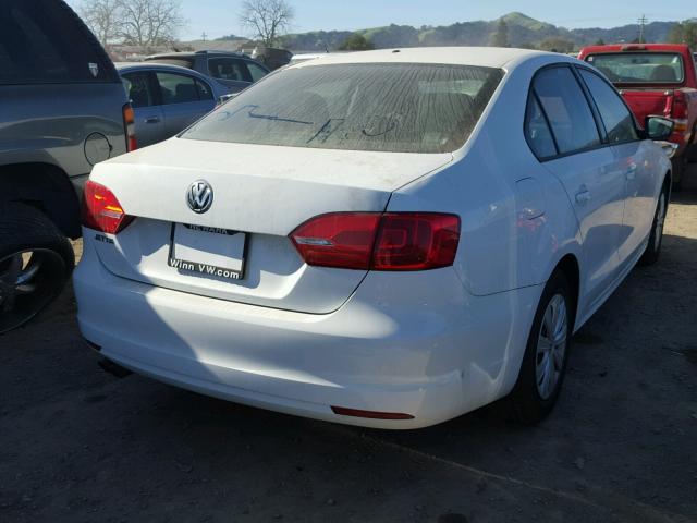 3VW2K7AJ4EM445202 - 2014 VOLKSWAGEN JETTA BASE თეთრი ფოტო 4