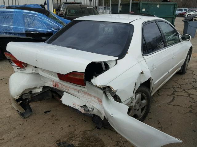 1HGCG1653YA084680 - 2000 HONDA ACCORD EX WHITE photo 4