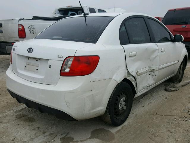 KNADH4A30B6952018 - 2011 KIA RIO BASE WHITE photo 4