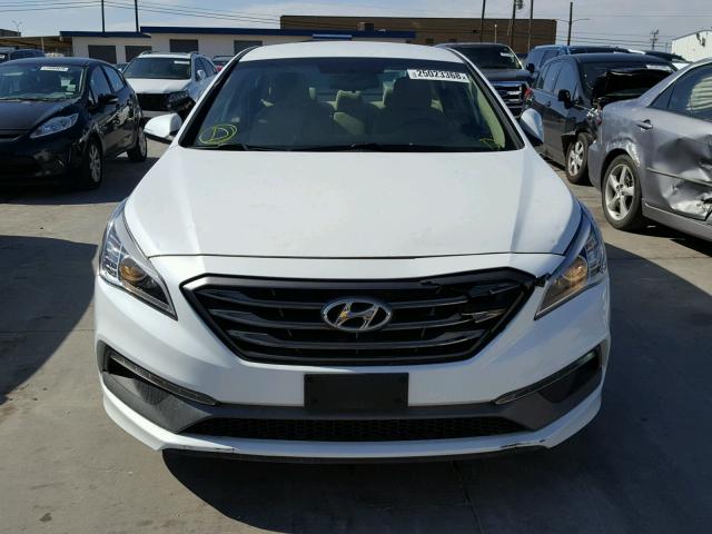 5NPE34AF0FH062856 - 2015 HYUNDAI SONATA SPO WHITE photo 9