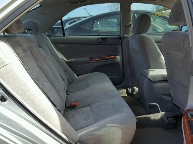 4T1BE32K83U705096 - 2003 TOYOTA CAMRY LE SILVER photo 6