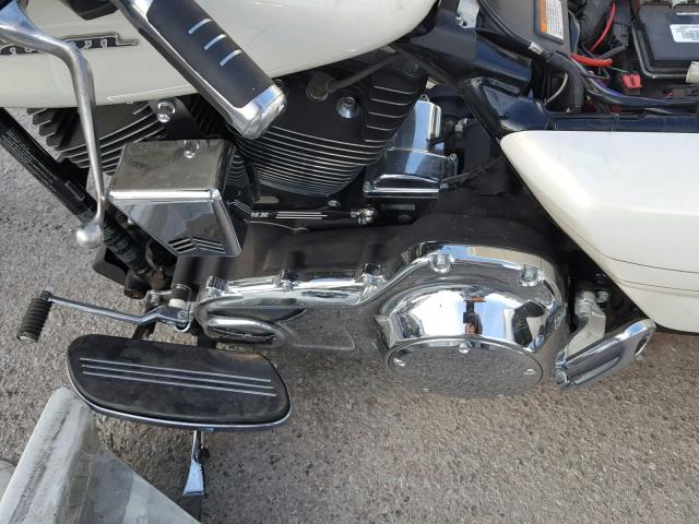 1HD1KRM12EB645829 - 2014 HARLEY-DAVIDSON FLHXS STRE WHITE photo 7