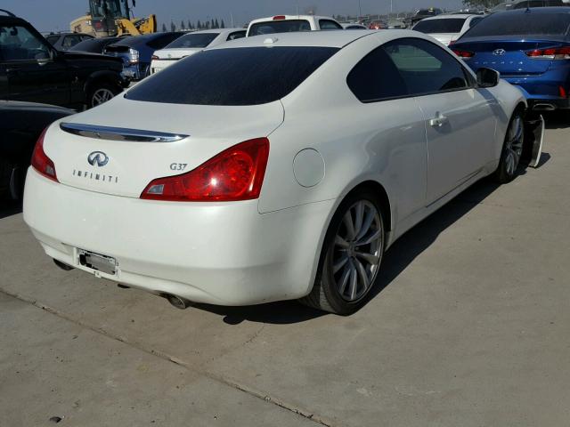 JNKCV64E38M107411 - 2008 INFINITI G37 BASE WHITE photo 4