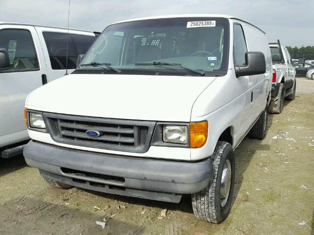 1FTSE34P46HA69237 - 2006 FORD ECONOLINE WHITE photo 2