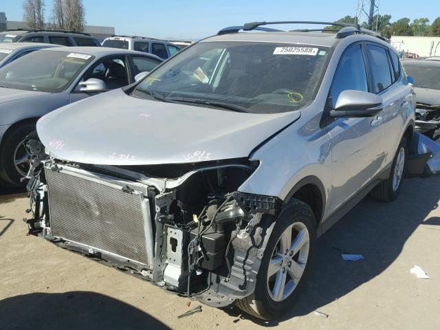 2T3RFREV1DW088587 - 2013 TOYOTA RAV4 XLE SILVER photo 2