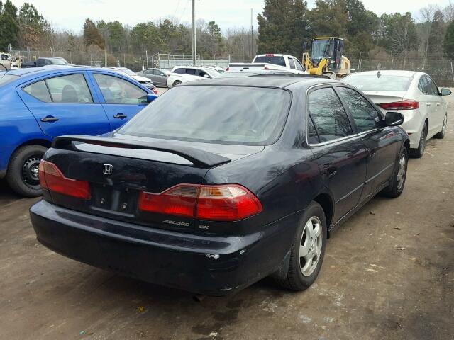 1HGCG6686YA017062 - 2000 HONDA ACCORD EX BLACK photo 4