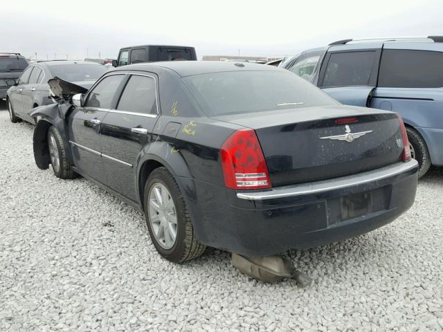 2C3CA6CT4AH199817 - 2010 CHRYSLER 300C BLACK photo 3