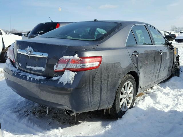 4T4BF3EK6BR117937 - 2011 TOYOTA CAMRY BASE GRAY photo 4