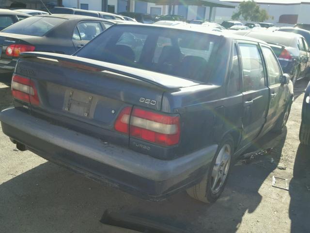 YV1LS571XS1228601 - 1995 VOLVO 850 أزرق صورة 4