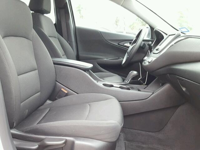 1G1ZB5ST3HF137490 - 2017 CHEVROLET MALIBU LS თეთრი ფოტო 5