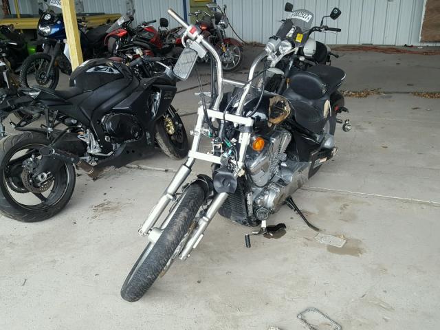 JH2SC6703AK002010 - 2010 HONDA VT1300 CS BLACK photo 2