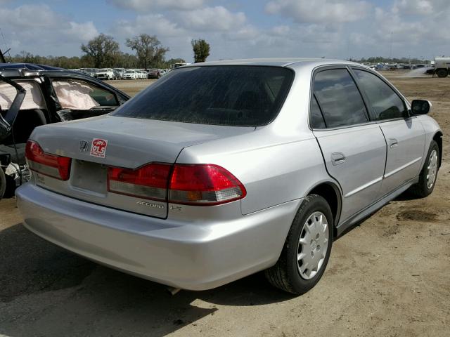 1HGCG56412A029599 - 2002 HONDA ACCORD LX SILVER photo 4