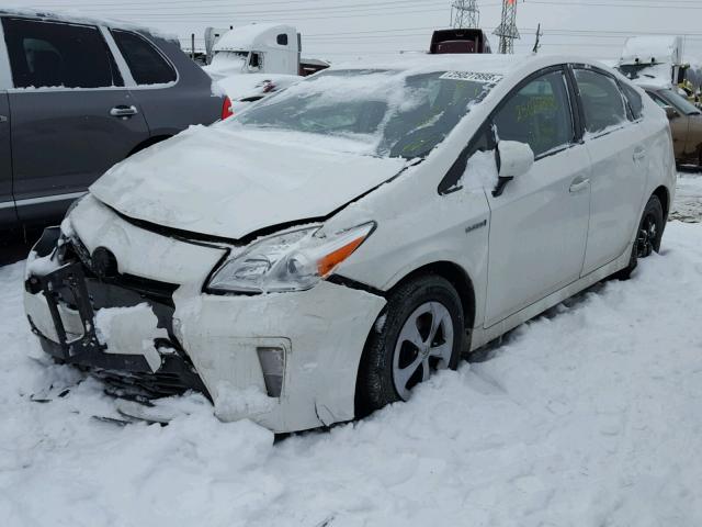 JTDKN3DU9D5610979 - 2013 TOYOTA PRIUS WHITE photo 2