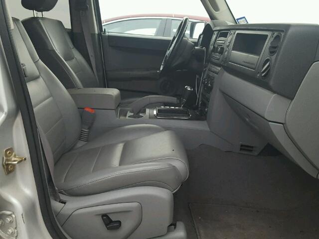 1J8HH48P57C574051 - 2007 JEEP COMMANDER SILVER photo 5